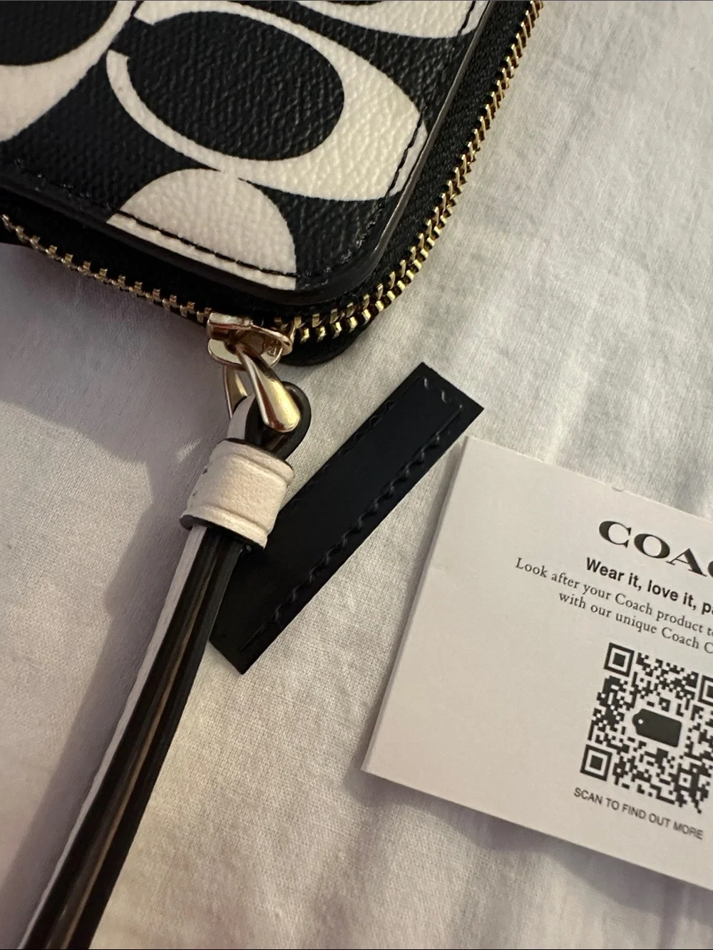 Coach Large Black & White Signature Zip Wristlet with Gold Logo